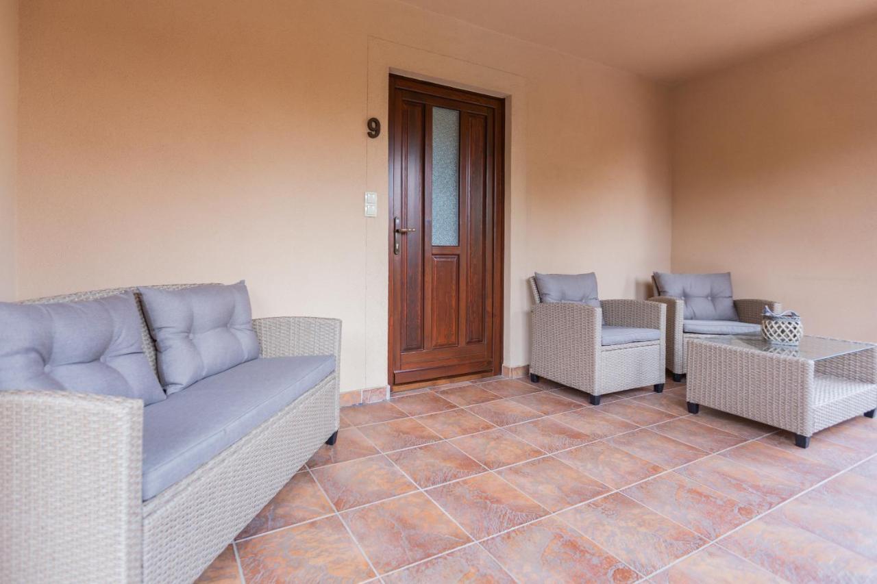 Vegvar Spa Apartman Gyula Εξωτερικό φωτογραφία