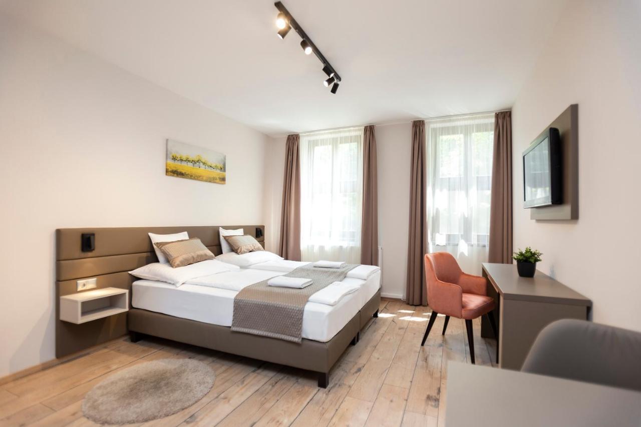 Vegvar Spa Apartman Gyula Εξωτερικό φωτογραφία