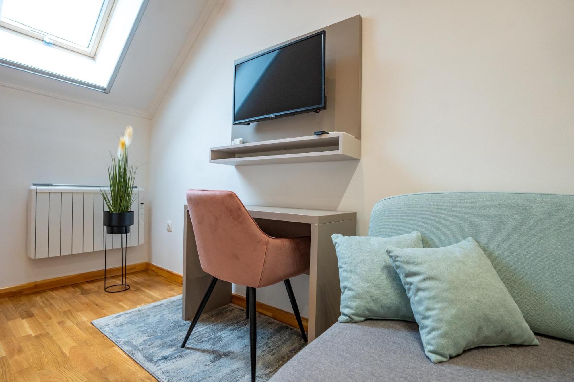 Vegvar Spa Apartman Gyula Εξωτερικό φωτογραφία