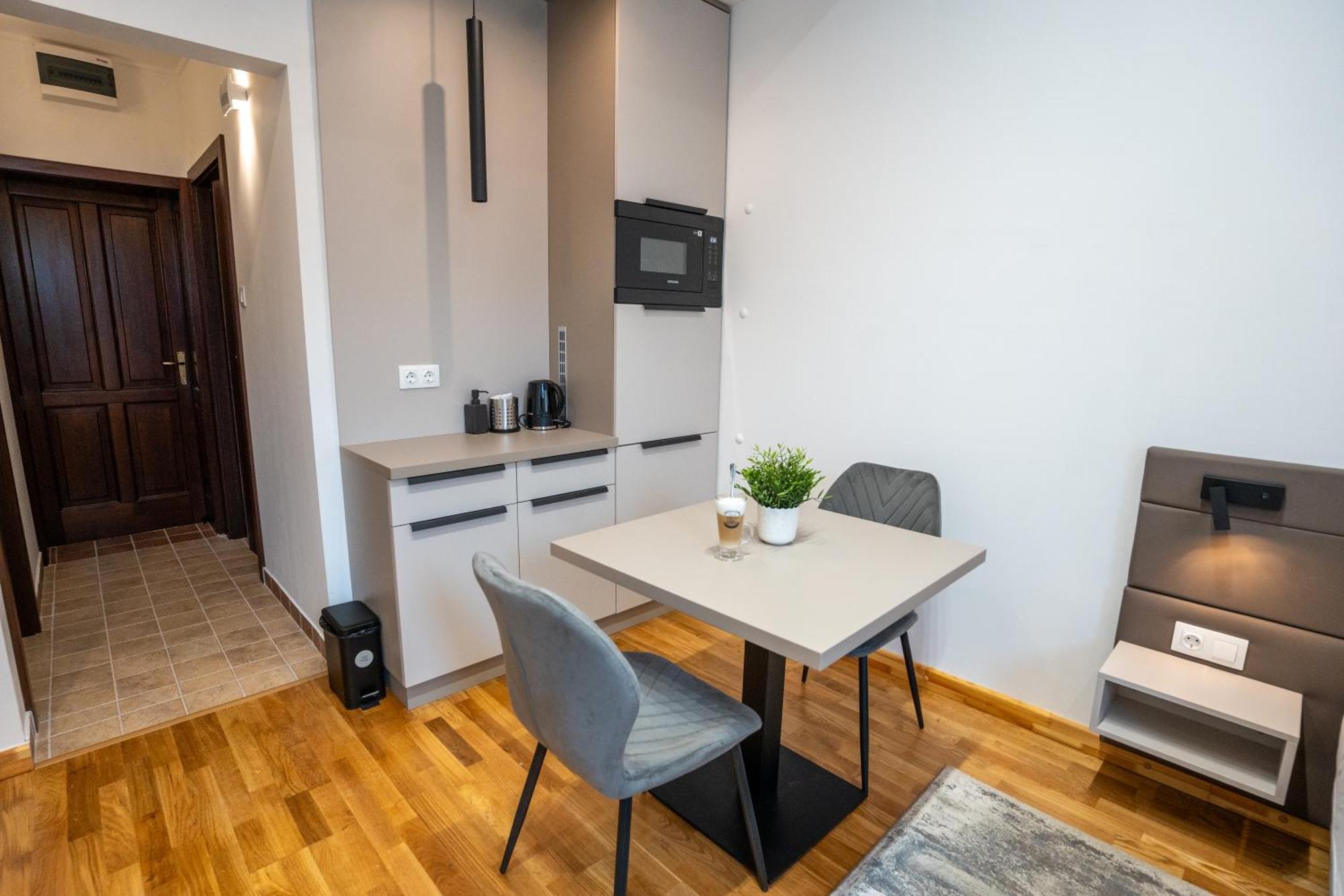 Vegvar Spa Apartman Gyula Εξωτερικό φωτογραφία