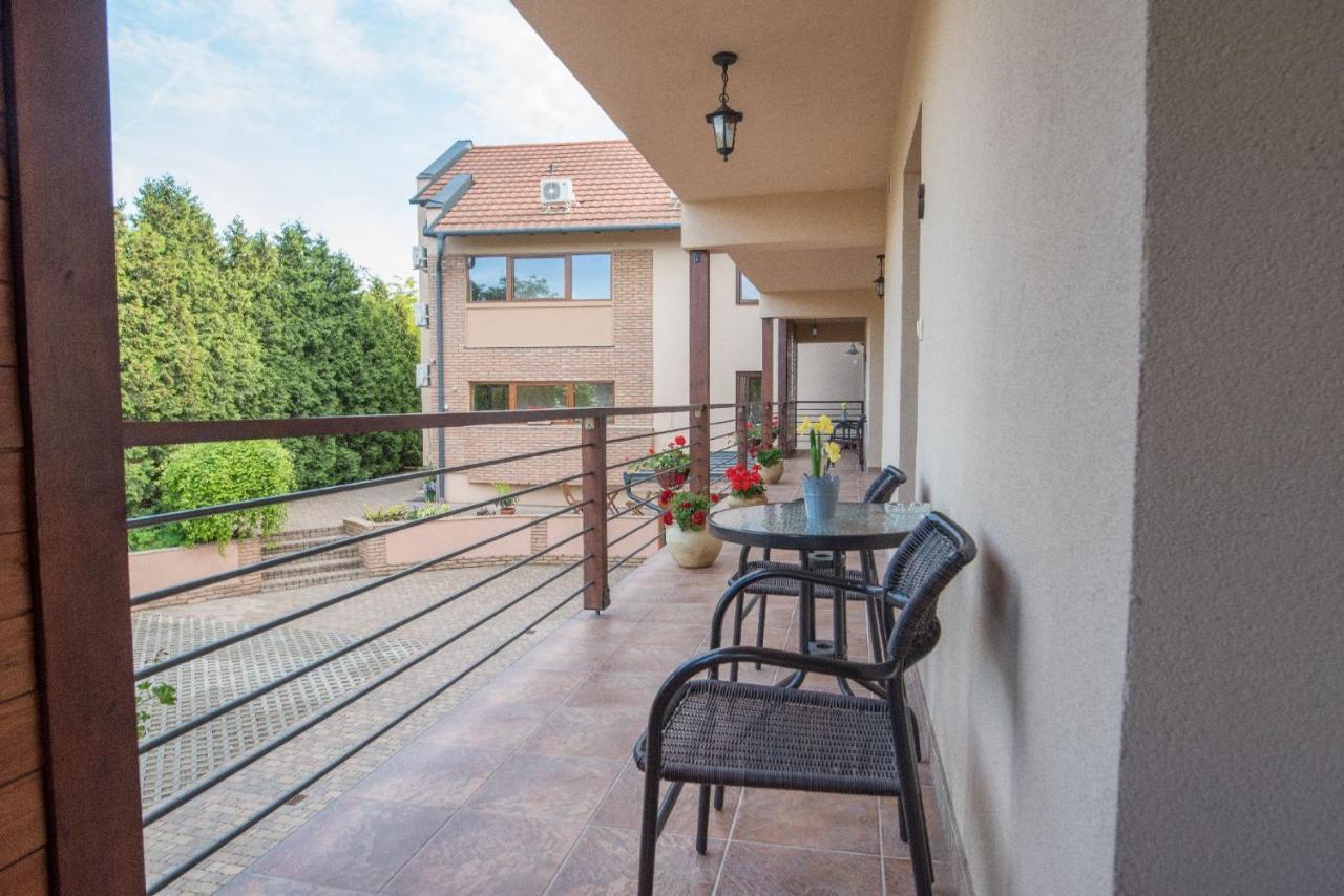 Vegvar Spa Apartman Gyula Εξωτερικό φωτογραφία